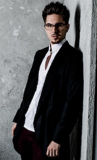 Portrait 2716 x 4500